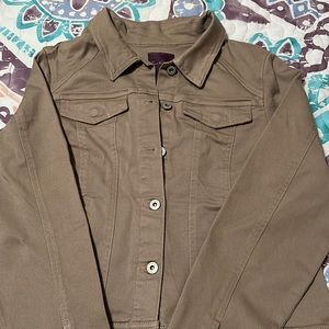 NWT - Gloria Vanderbilt latte colored jean jacket